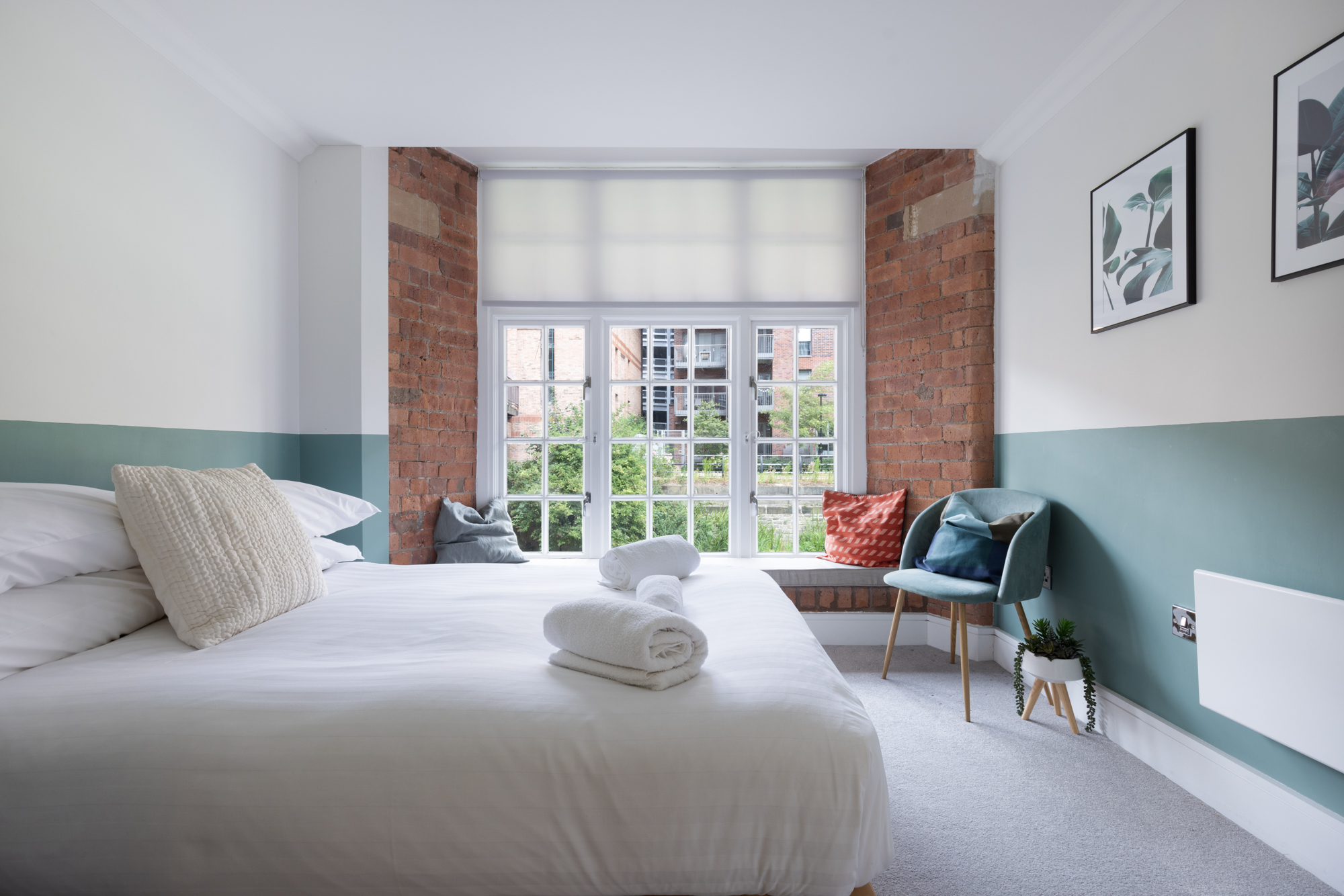 No.18 - Waterline Apartment, Cocoa Suites York bedroom