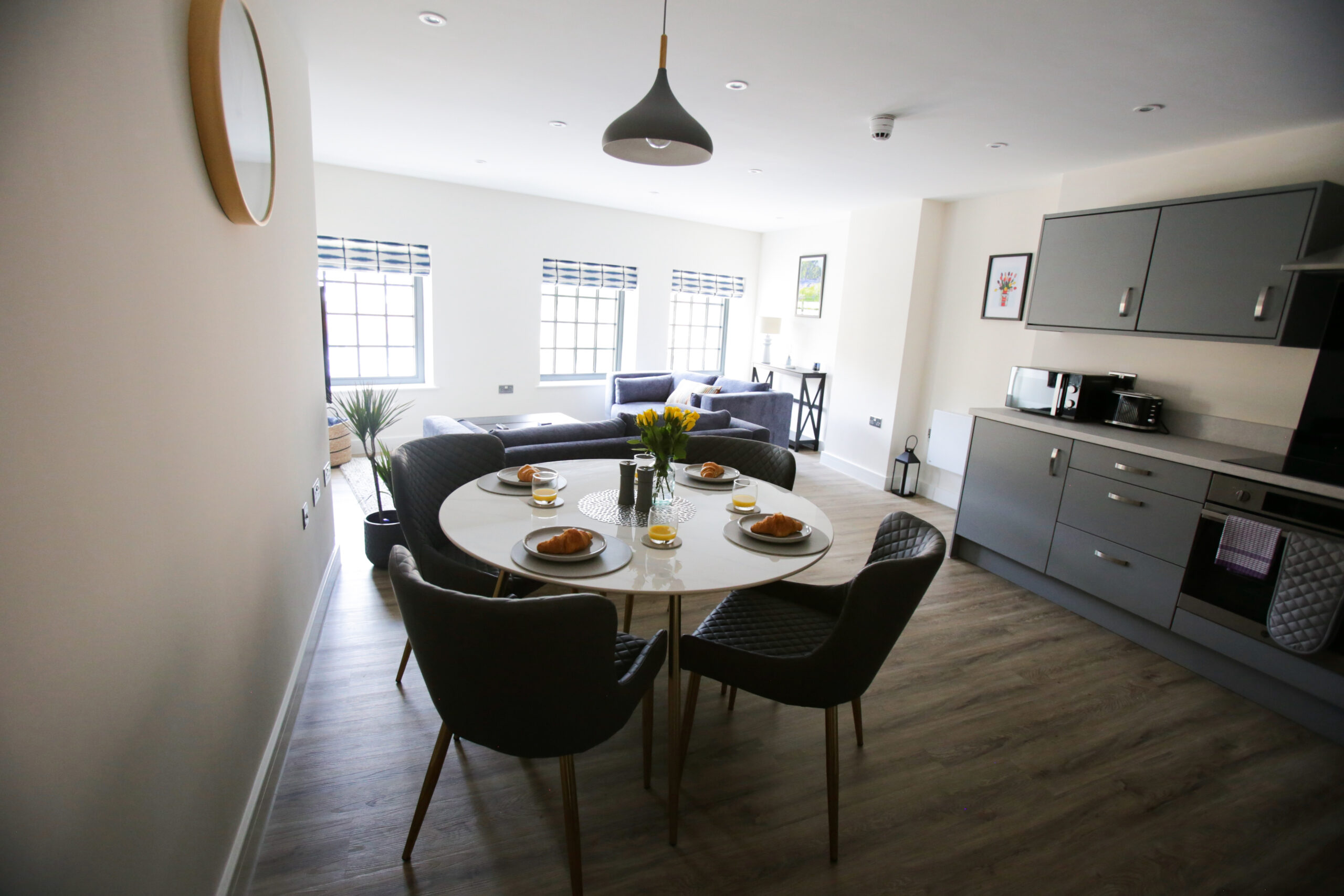 Apartment 7, Kings Toft - The Navy One dining area and kitchen
