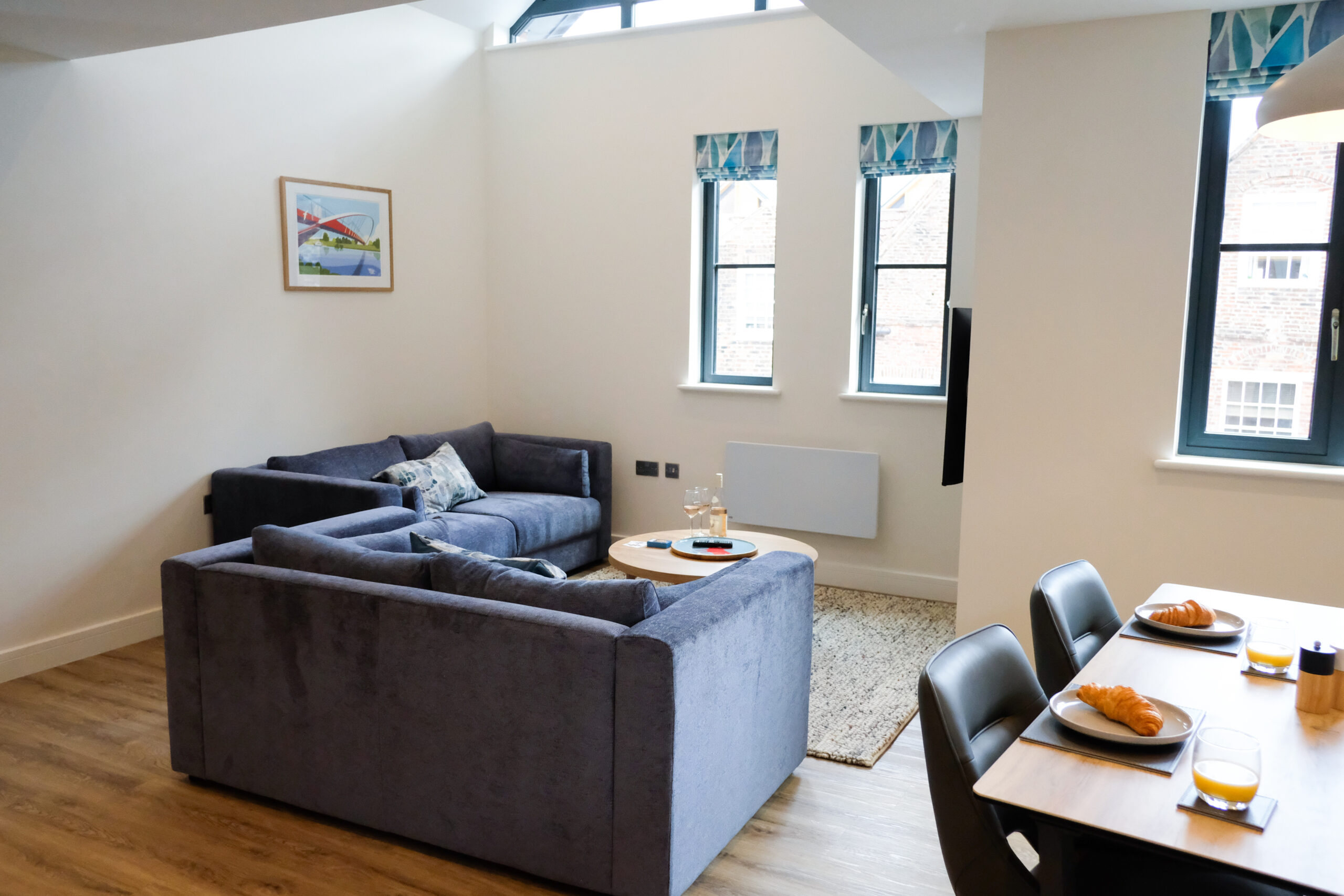 Apartment 6, Kings Toft - The Blue One living space and dining area
